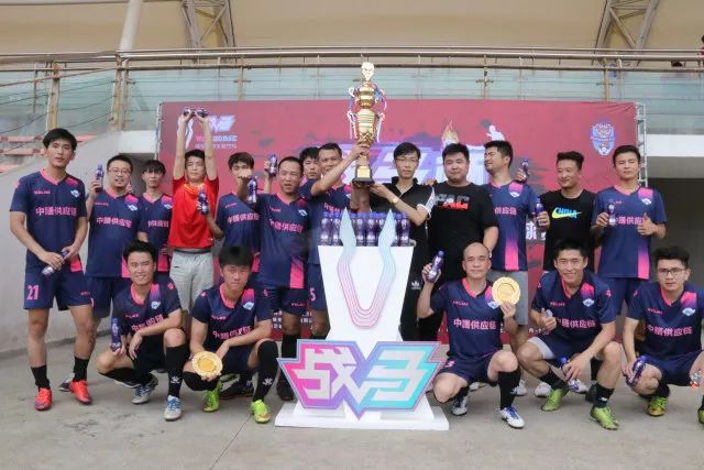 记者批姆巴佩：姆巴佩状态不像职业球员